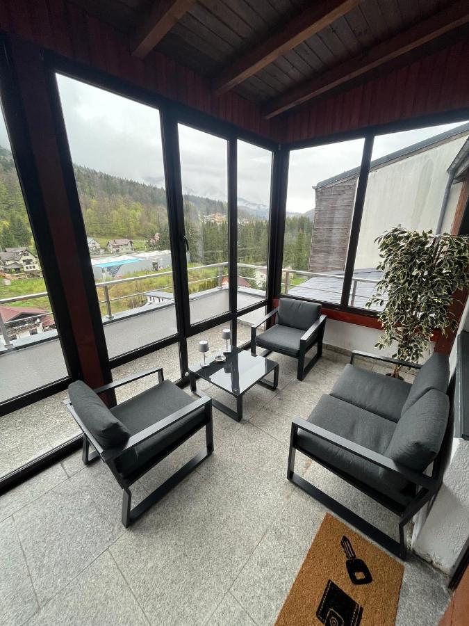 Best View Ap With Parking And 2 Bathrooms Σινάια Εξωτερικό φωτογραφία